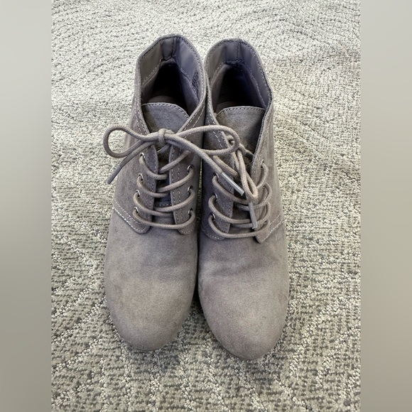 Arizona Jean Co Boots Womens 8.5 M Lilly Memory Foam Ankle Booties Wedge Beige - Picture 1 of 5